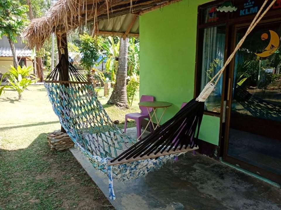 Lanta Sunmoon Bungalow Ко-Ланта Экстерьер фото